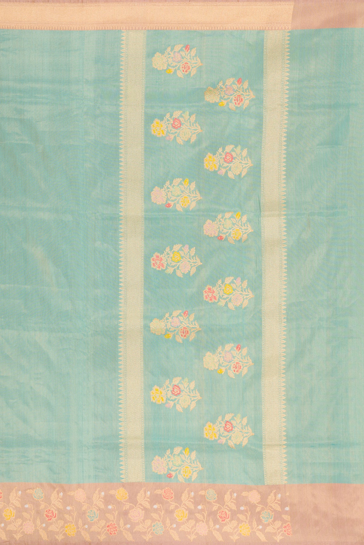 Close up image of the pallu of Sea Green Dual Tone Banarasi Tissue Saree with Plain Body and Fancy Border. 