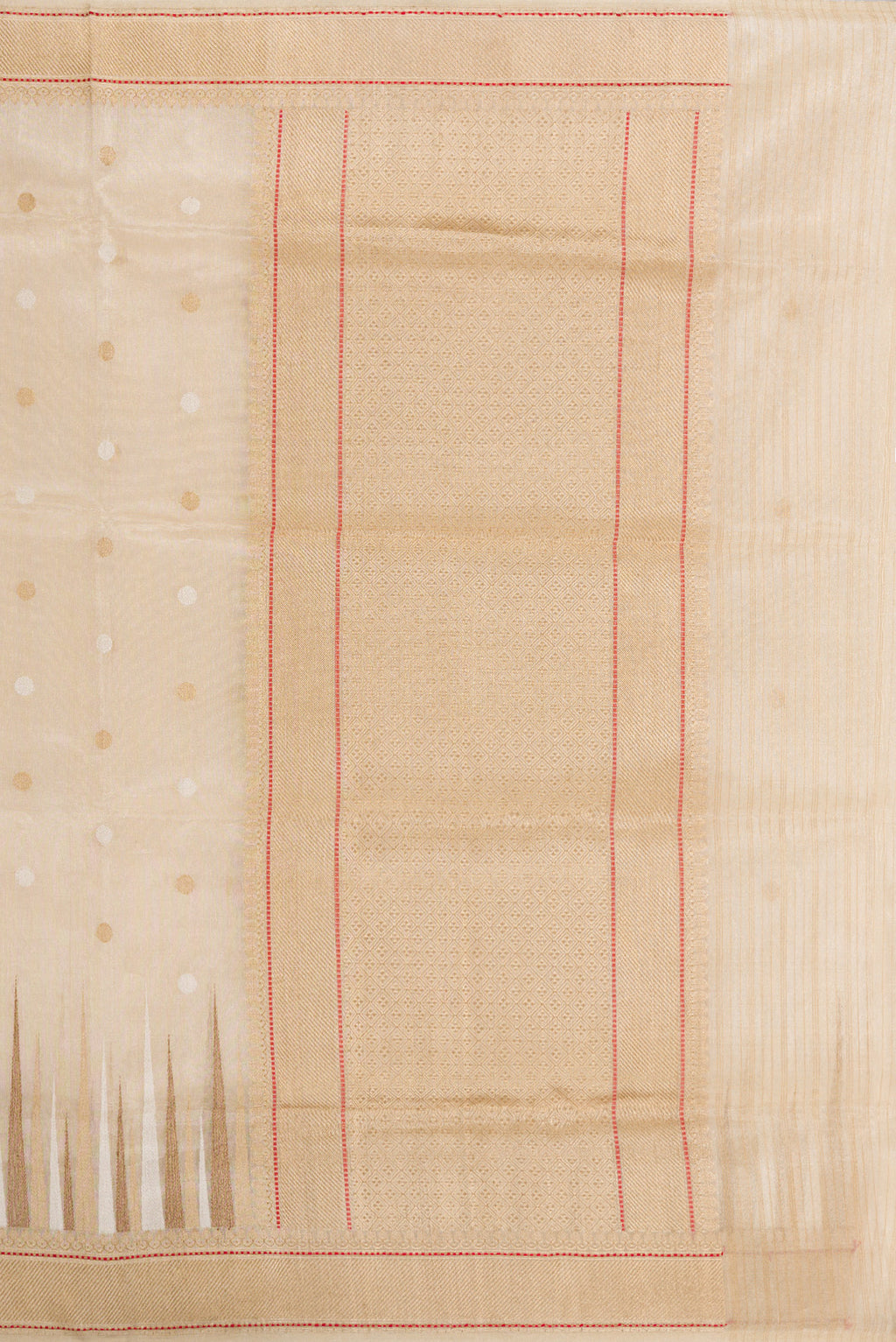 Close up image of the pallu of Cream Dual Tone Banarasi Silk Saree with Zari Brocade on the body and Zari Border. 