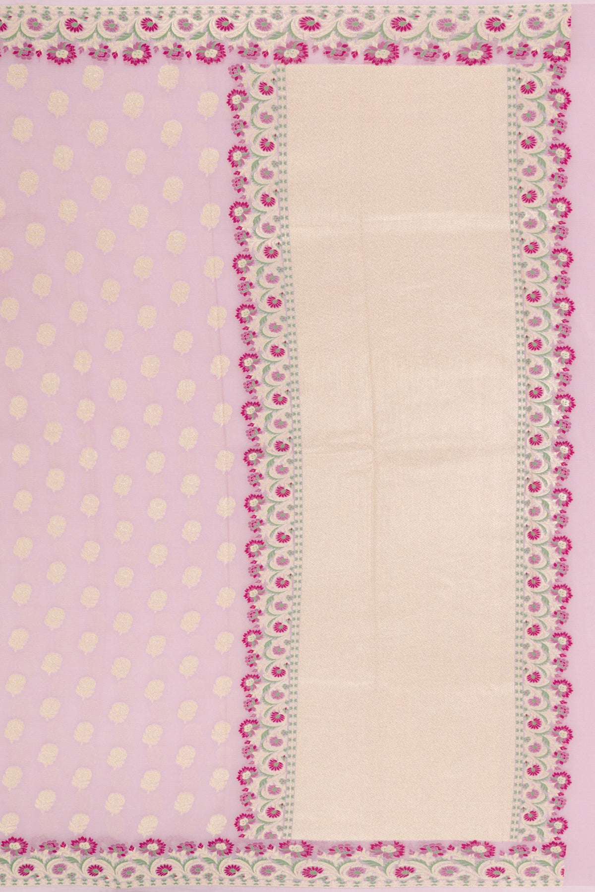 Close up image of the pallu of Lilac Banarasi Georgette Saree with Zari Butta on the body and Fancy Border. 