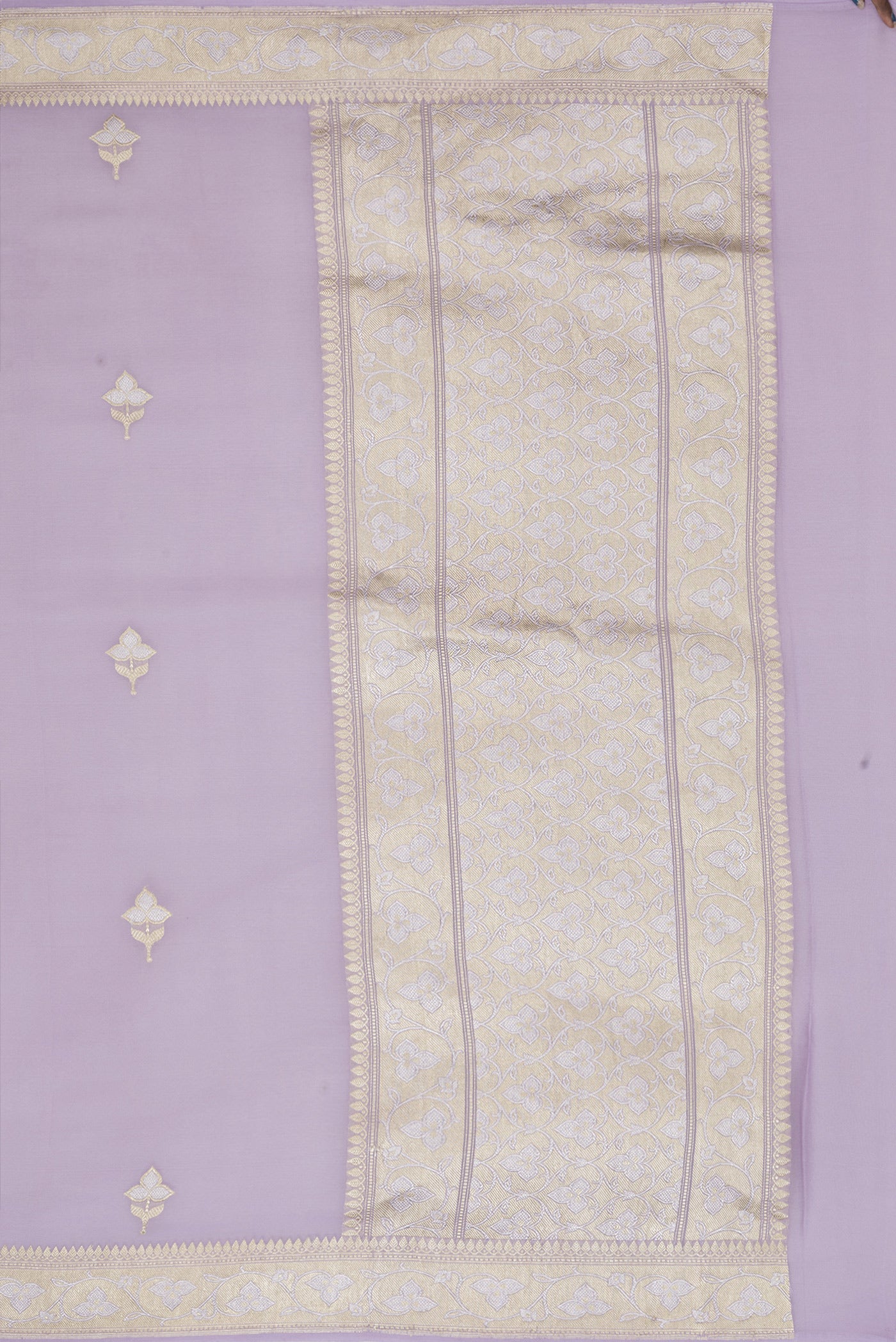 Close up image of the pallu of Lavender Banarasi Georgette Saree with Zari Butta on the body and Fancy Border. 