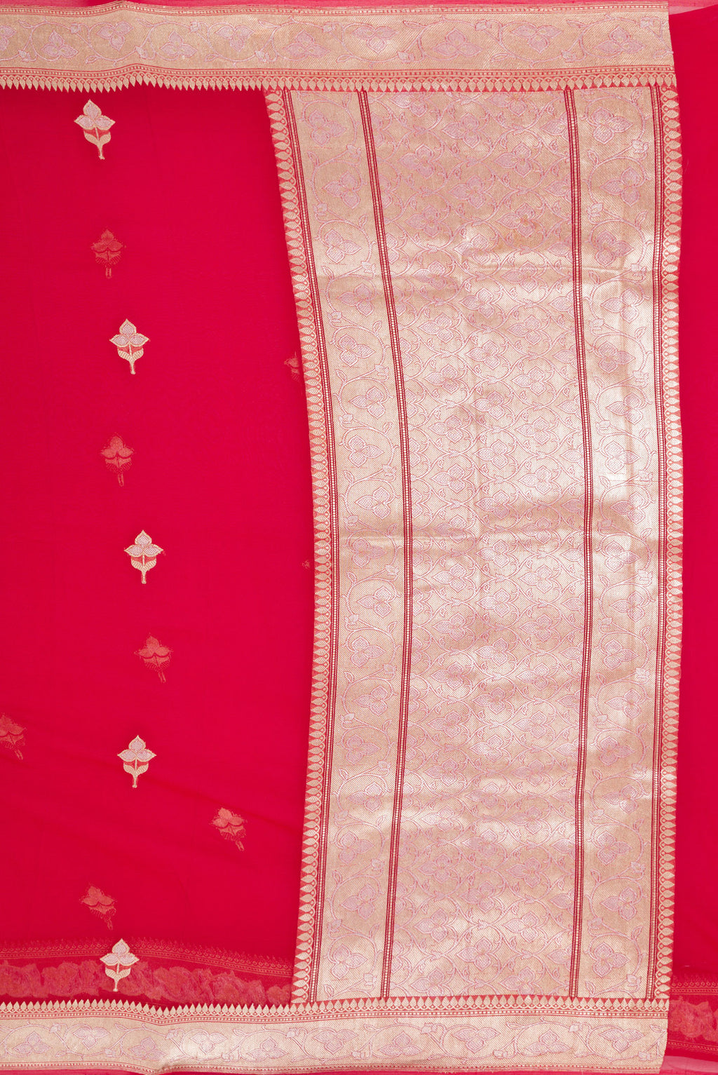 Close up image of the pallu of Red Banarasi Georgette Saree with Zari Butta on the body and Zari Border. 