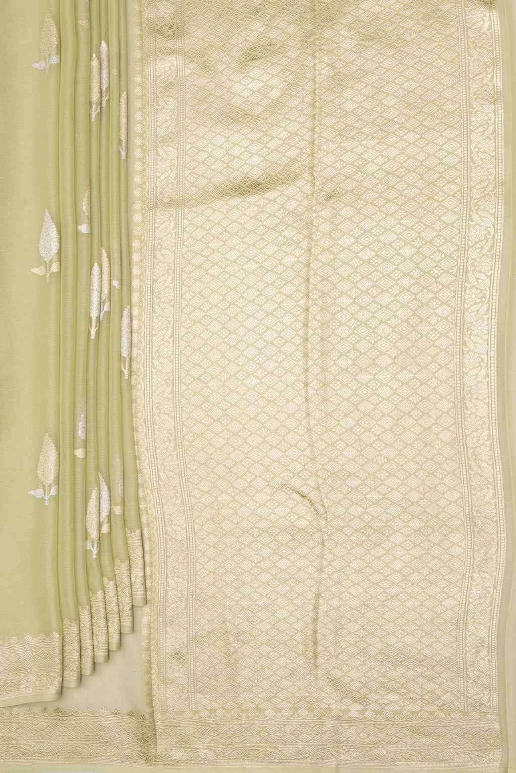 Pleats and pallu of Pista Green Dual Tone Banarasi Georgette Saree with Zari Butta on the body and Fancy Border. 
