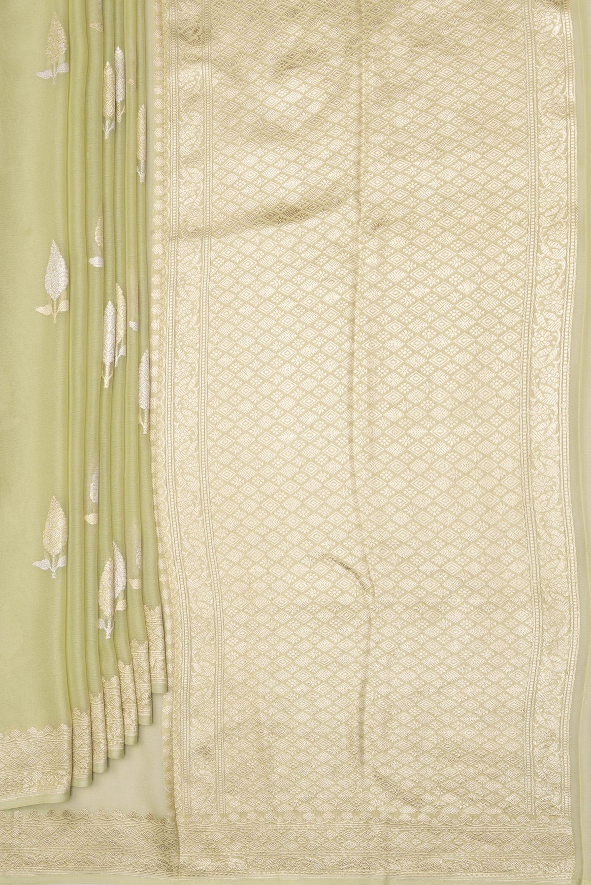 Pleats and pallu of Pista Green Dual Tone Banarasi Georgette Saree with Zari Butta on the body and Fancy Border. 
