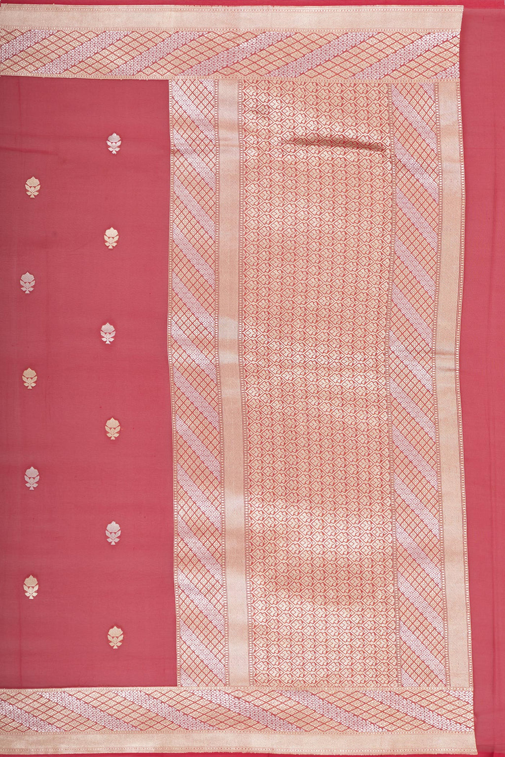 Close up image of the pallu of Red Banarasi Georgette Saree with Zari Butta on the body and Zari Border. 