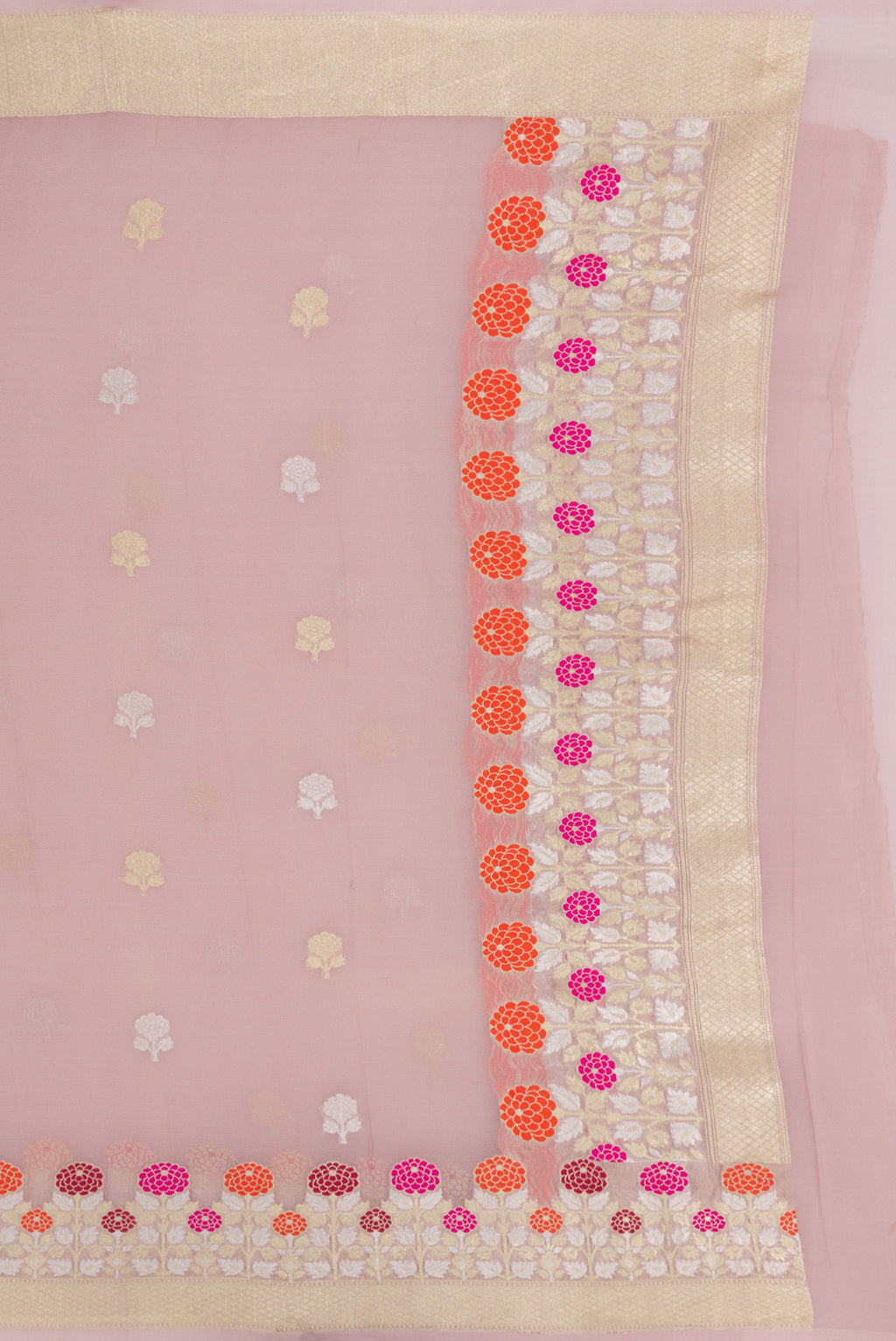 Close up image of the pallu of Lilac Banarasi Georgette Saree with Zari Butta on the body and Fancy Border. 