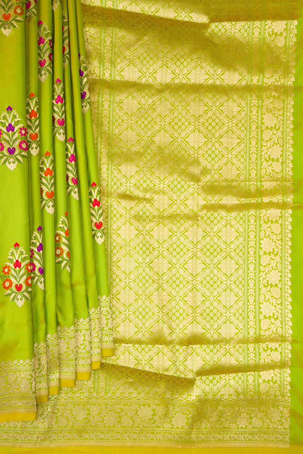Pleats and pallu of Pure Silk Parrot Green Dual Tone Banarasi Saree with Zari And Thread Butta on the body and Zari Border. 