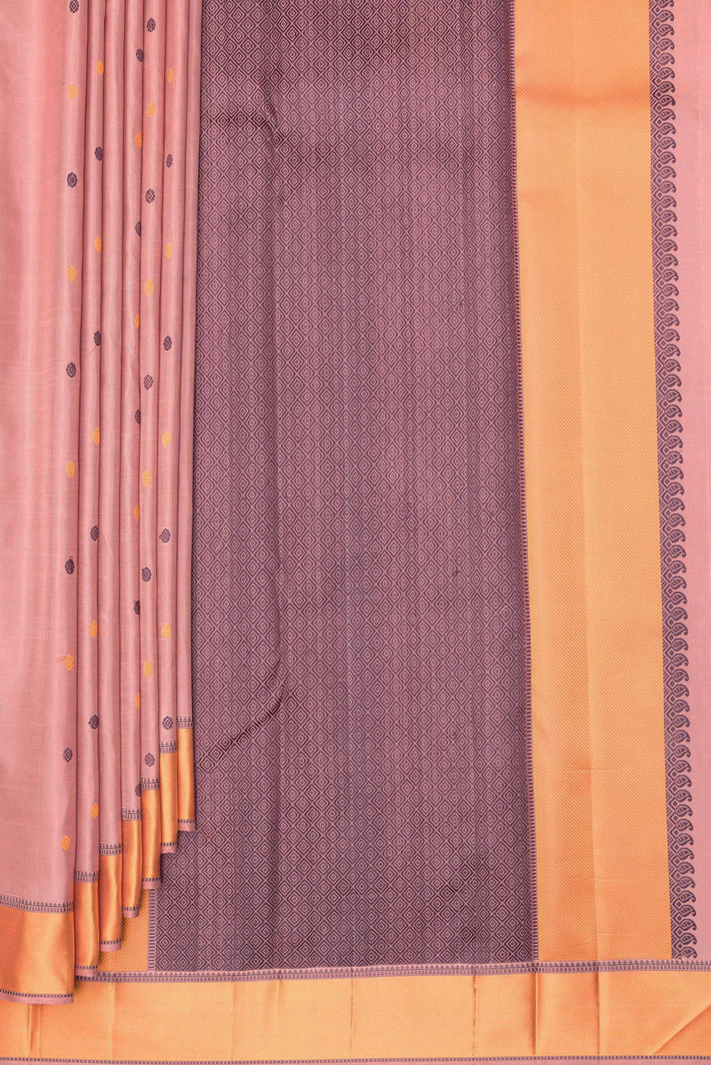Pleats and pallu of Pure Silk Peach Kanjivaram Saree with Thread Butta on the body and Thread Border. 