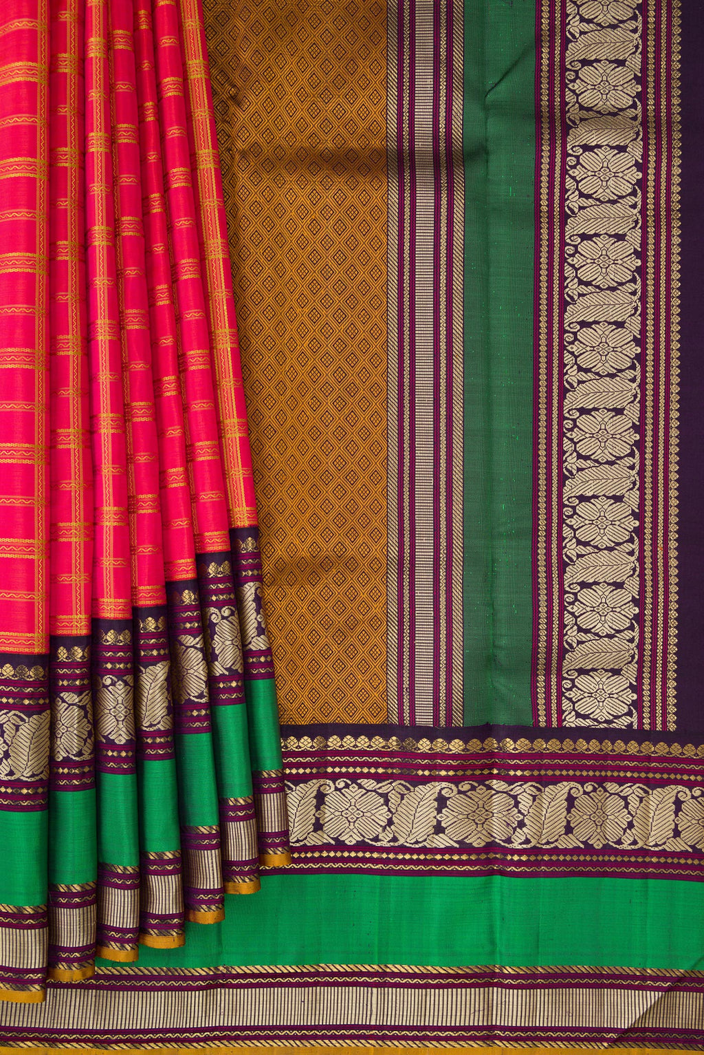 Pleats and pallu of Pure Silk Pure Zari Coral Dual Tone Kanchipuram Saree with Checked design on the body and Zari And Thread Border. 