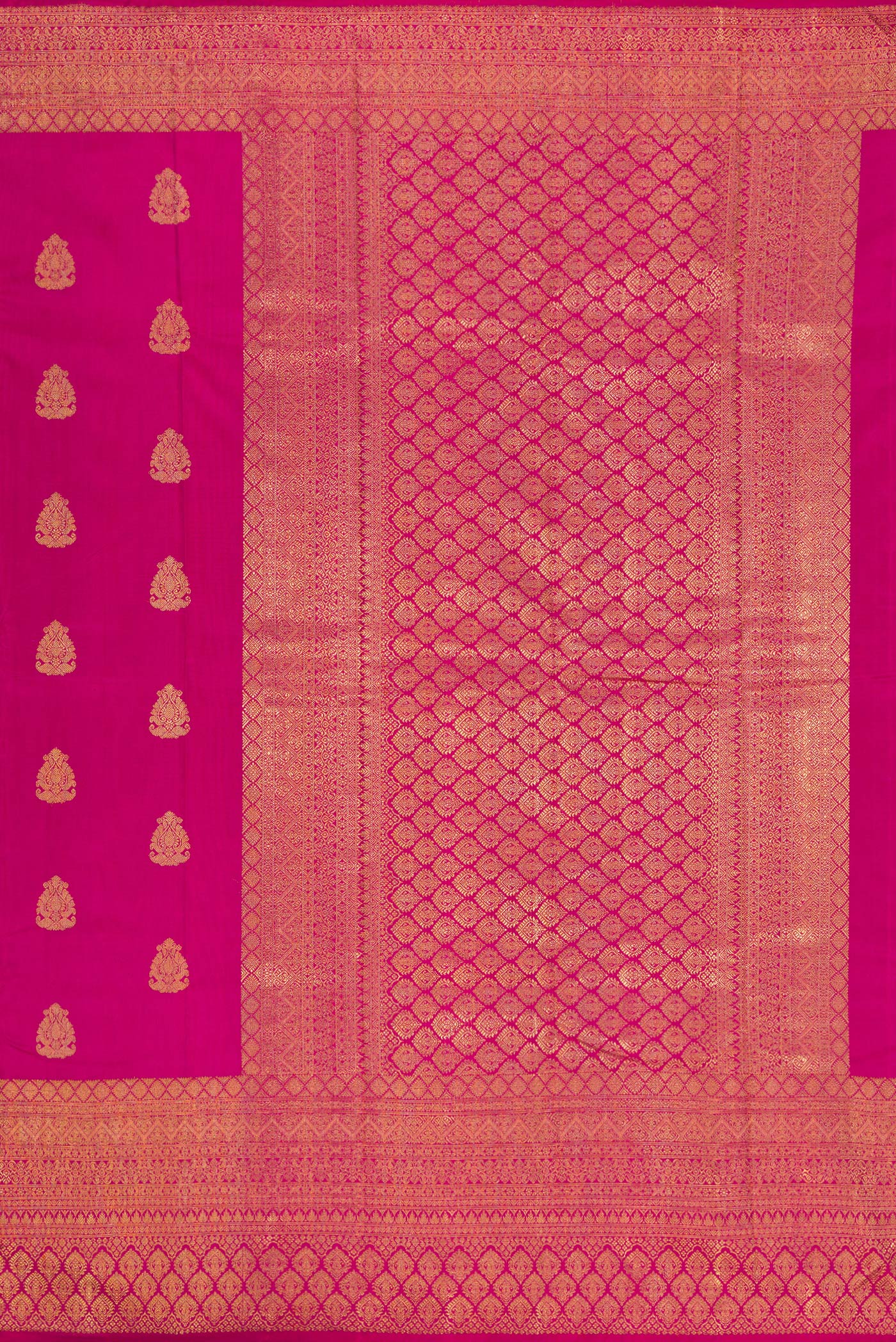 Close up image of the pallu of Pure Silk Pure Zari Light Magenta Kanjivaram Saree with Zari Butta on the body and Zari Border. 