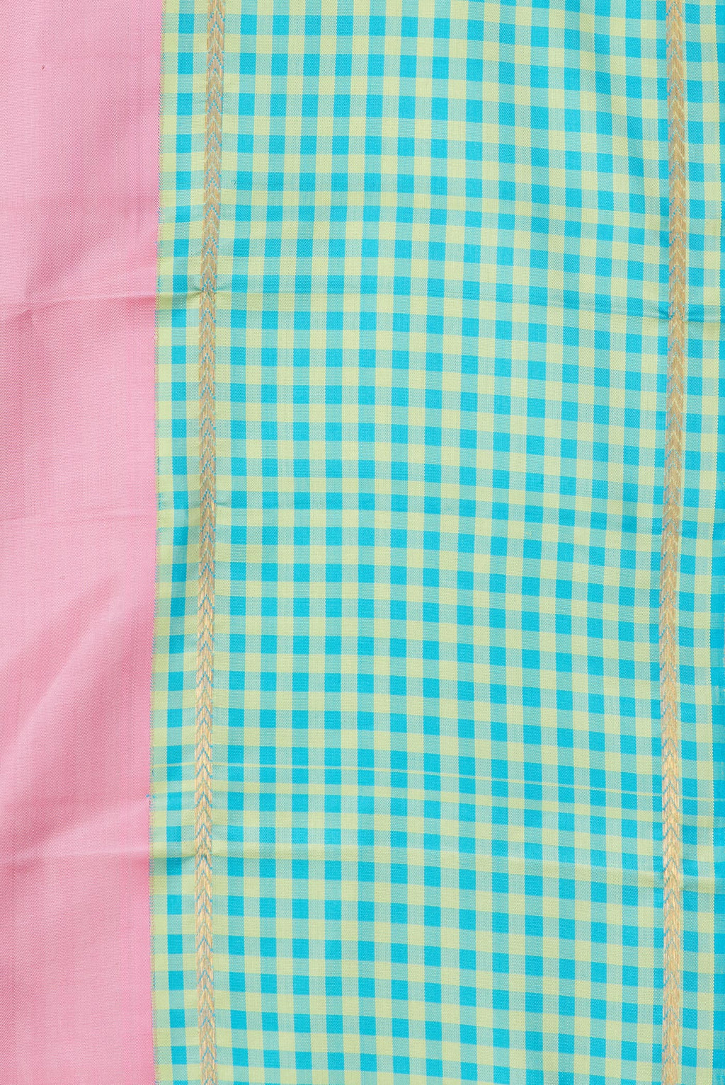 Border image of Pure Silk Rose pink Dual Tone Kanjivaram Saree with Plain Body and Checks Border. 