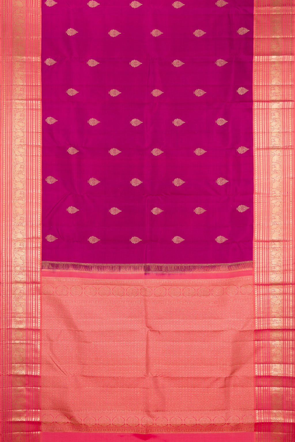 Flat view of Pure Silk Magenta Kanjivaram Saree with Zari Butta on the body and Zari Border. 