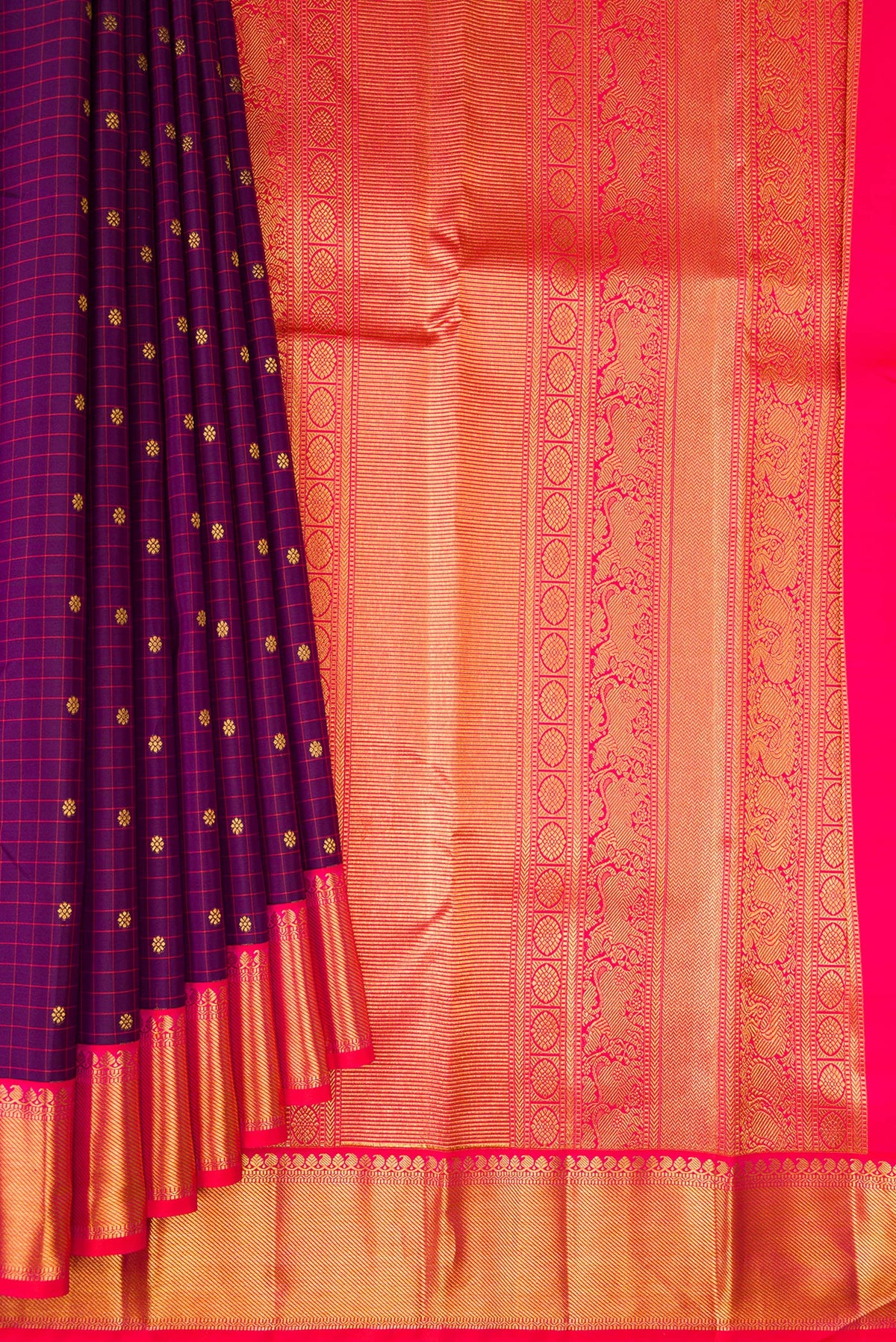 Pleats and pallu of Pure Silk Purple Kanjivaram Saree with Checked design on the body and Zari Border. 