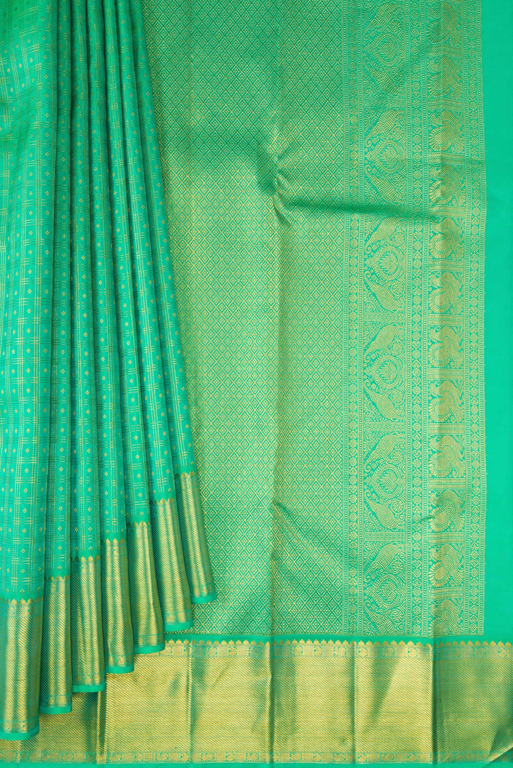 Pleats and pallu of Pure Silk Sea Green Kanjivaram Saree with Checked design on the body and Zari Border. 