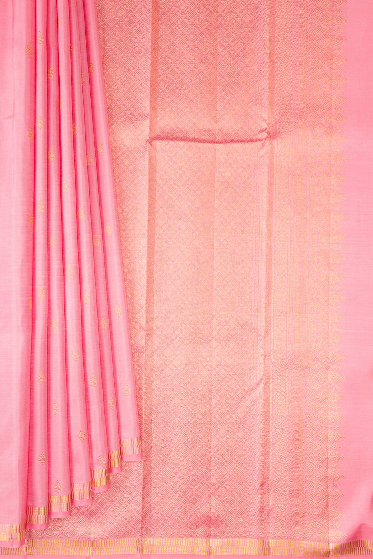 Pleats and pallu of Pure Silk Rose pink Kanjivaram Saree with Zari Butta on the body and Zari Border. 
