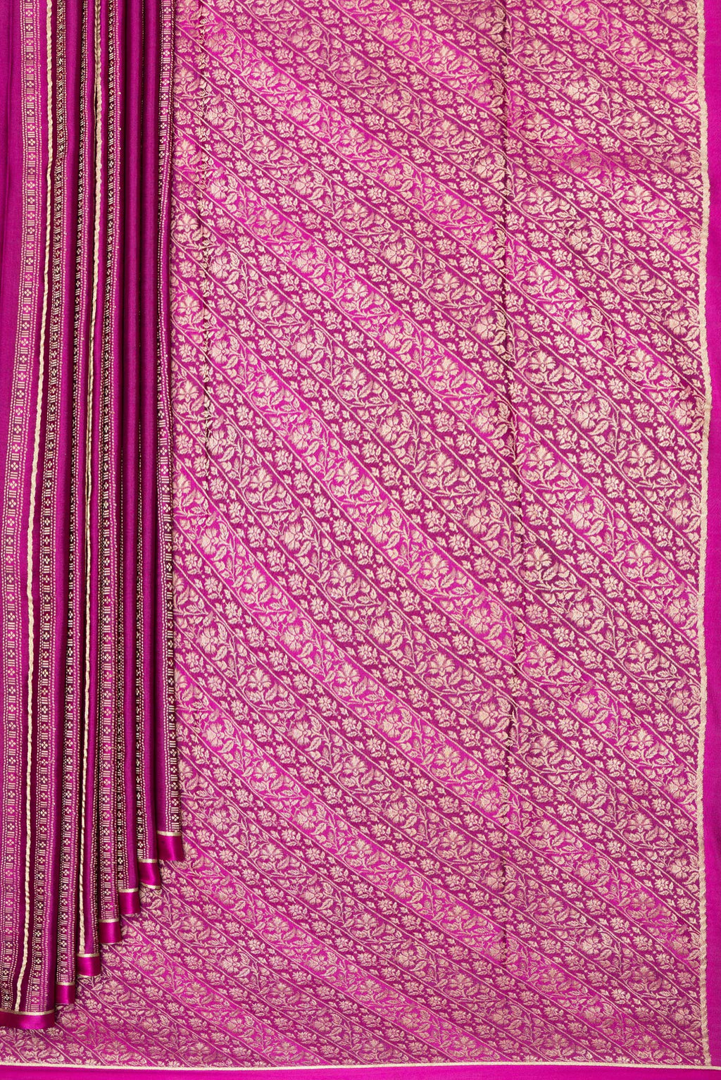 Pleats and pallu of Magenta Dual Tone Banarasi Georgette Saree with Zari Brocade on the body and Plain Border. 