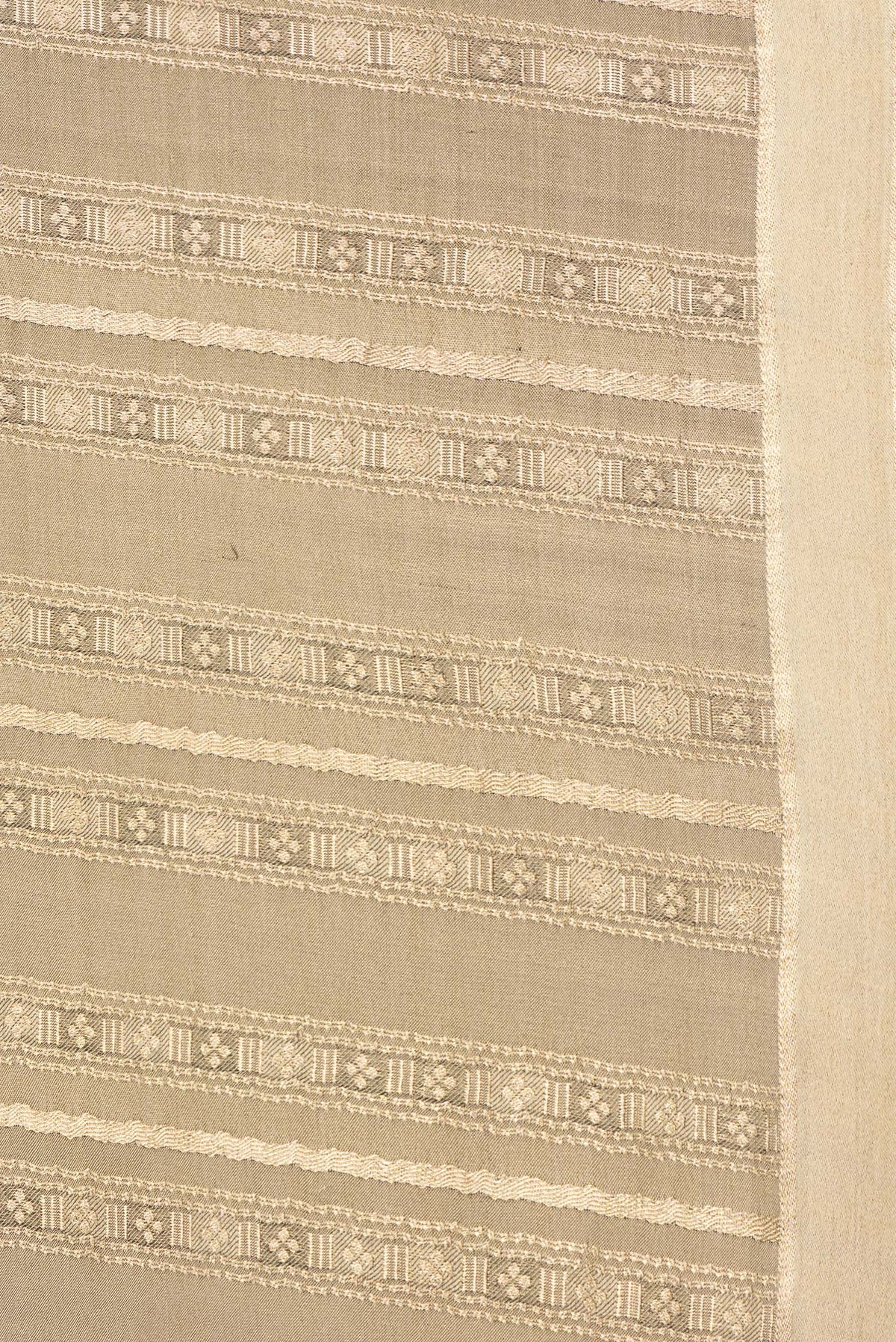 Border image of Pure Silk Brown Dual Tone Banarasi Georgette Saree with Zari Brocade on the body and Zari Border. 