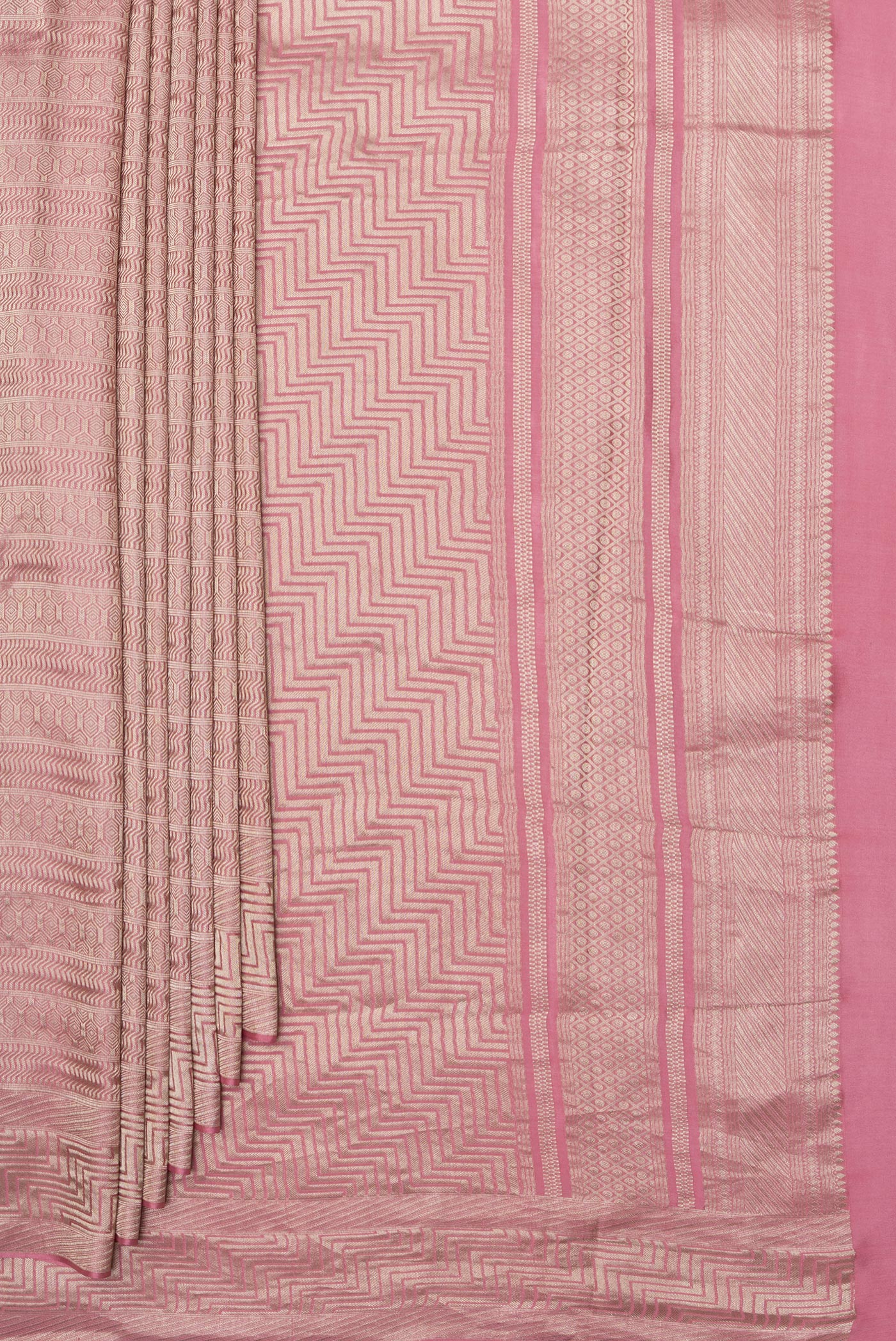 Pleats and pallu of Pink Dual Tone Banarasi Georgette Saree with Zari Brocade on the body and Zari Border. 