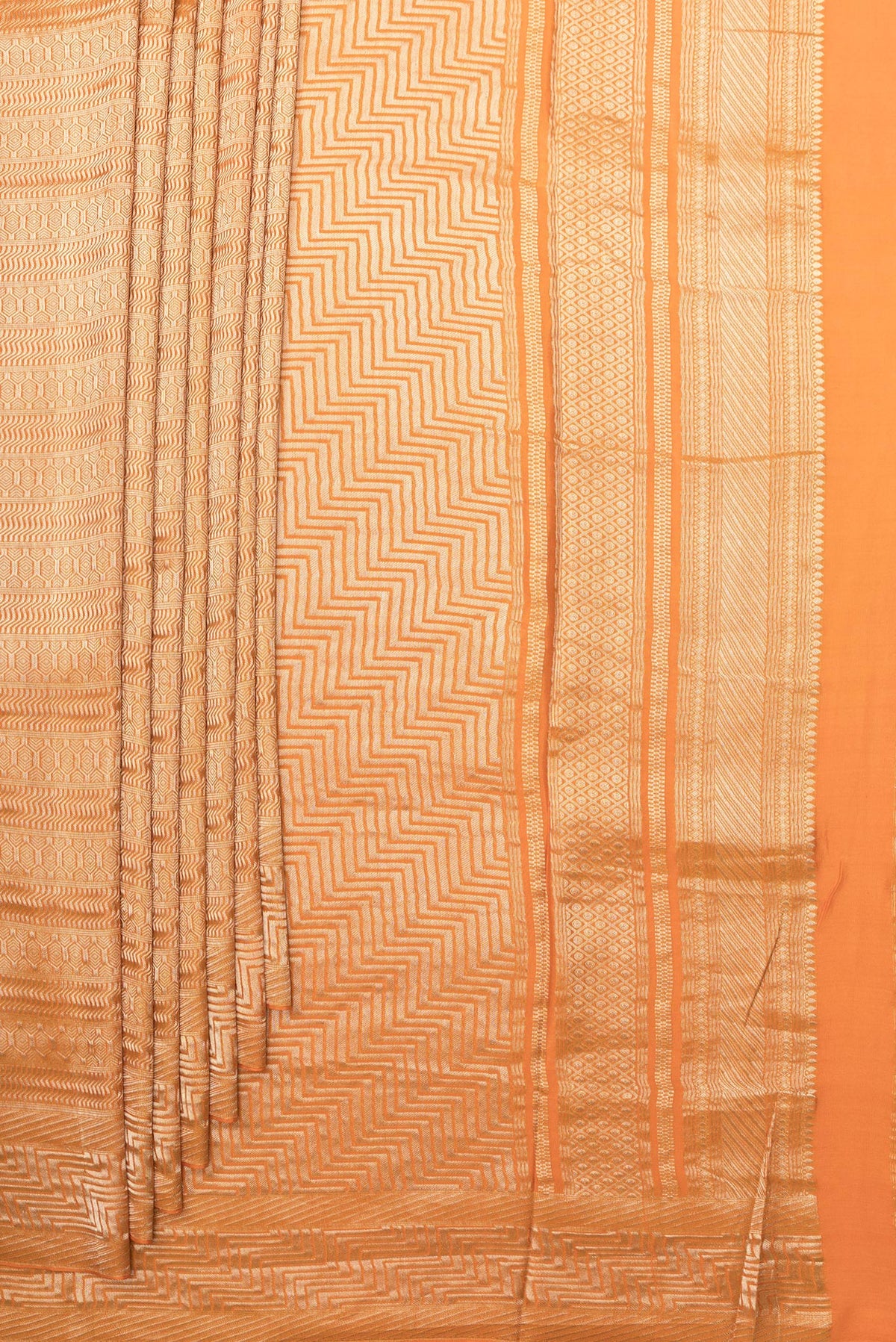Pleats and pallu of Pure Silk Orange Dual Tone Banarasi Georgette Saree with Zari Brocade on the body and Zari Border. 