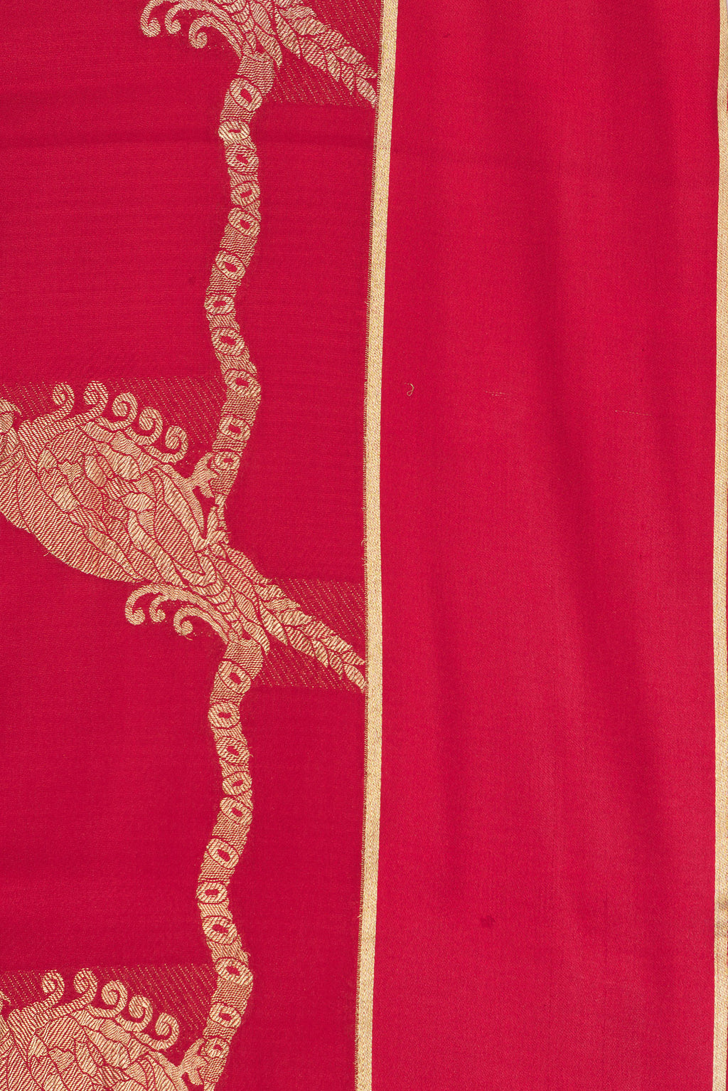 Border image of Red Dual Tone Georgette Saree with Zari Butta on the body and Zari Border. 
