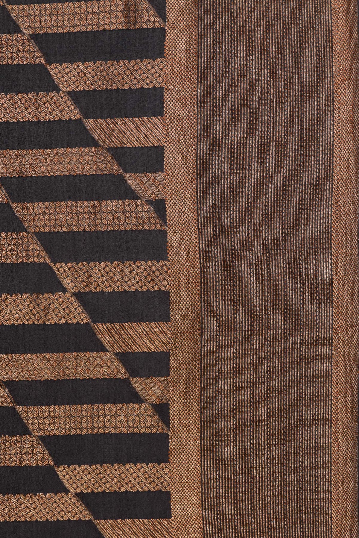 Border image of Pure Silk Black Dual Tone Banarasi Georgette Saree with Zari Brocade on the body and Zari Border. 