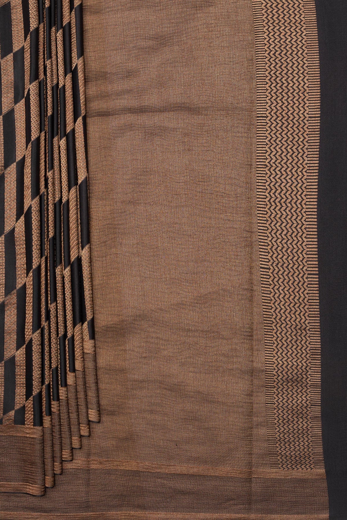 Pleats and pallu of Pure Silk Black Dual Tone Banarasi Georgette Saree with Zari Brocade on the body and Zari Border. 