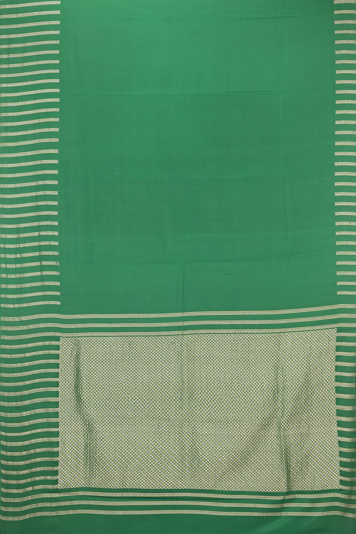 Flat view of Green Georgette Saree with Plain Body and Fancy Border. 