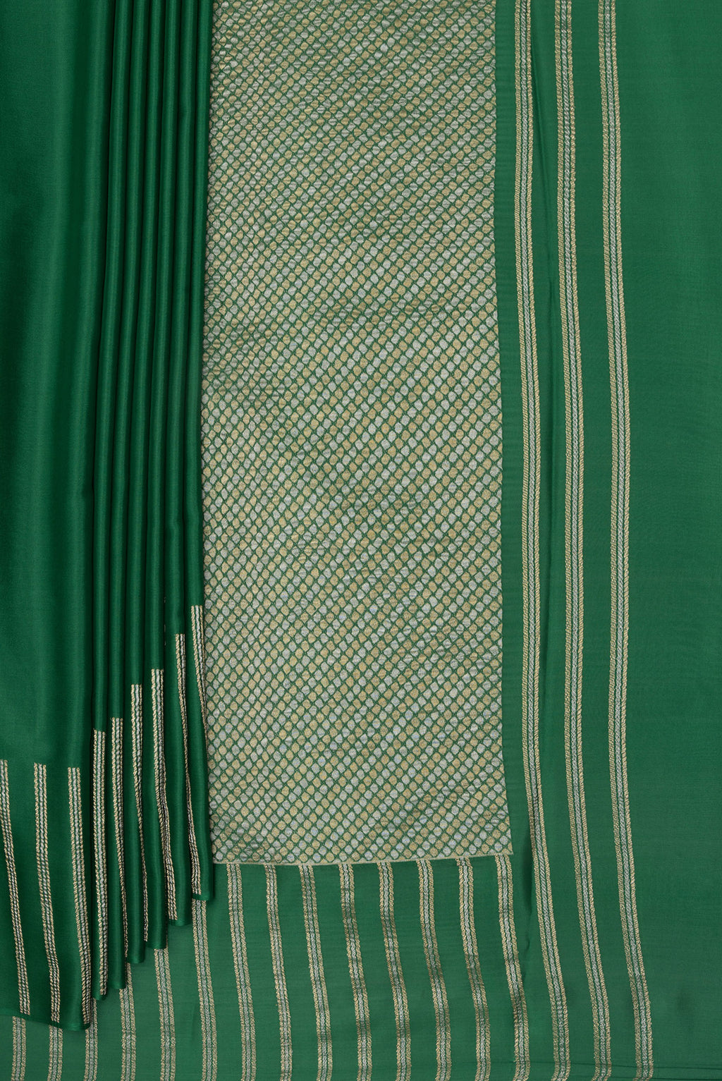 Pleats and pallu of Green Georgette Saree with Plain Body and Fancy Border. 