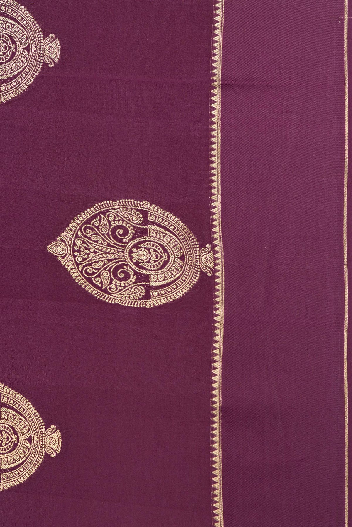 Border image of Pure Silk Purple Dual Tone Banarasi Georgette Saree with Zari Butta on the body and Zari Border. 