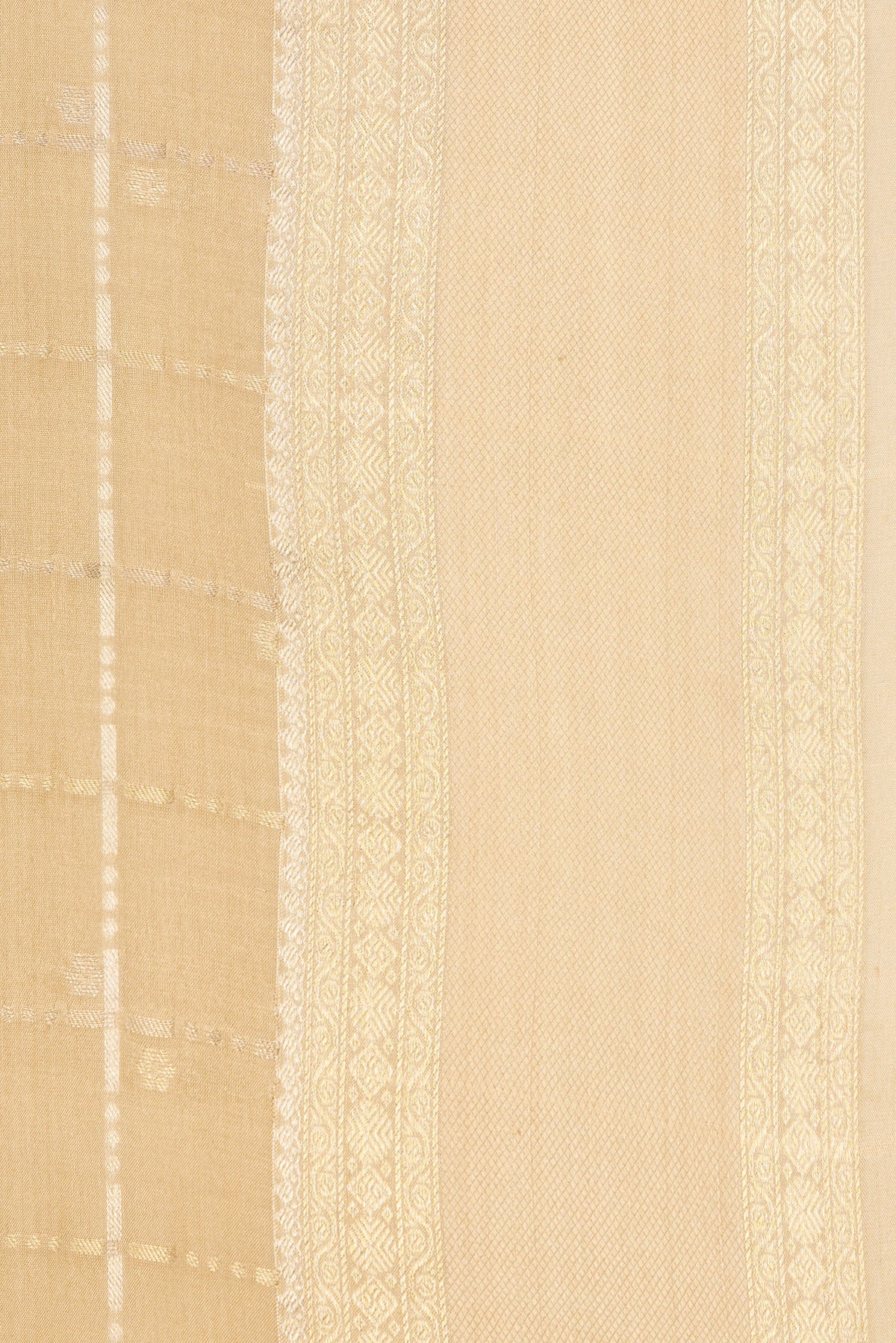 Border image of Beige Dual Tone Banarasi Georgette Saree with Checked design on the body and Zari Border. 