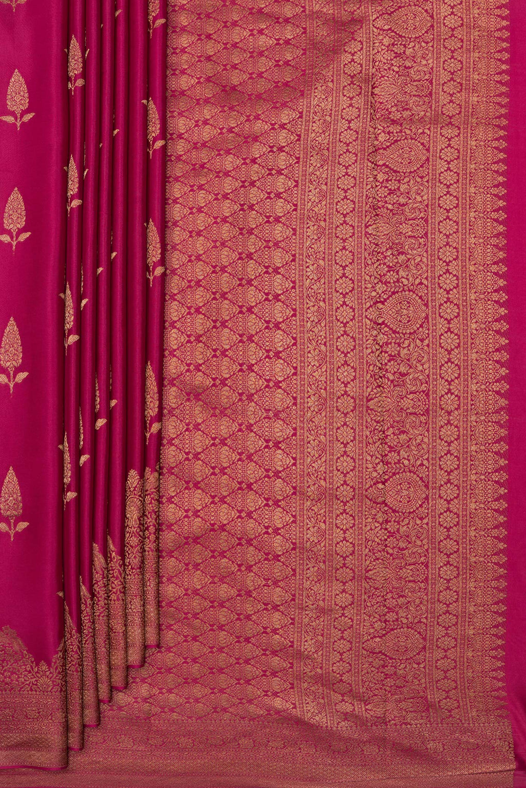 Pleats and pallu of Pure Silk Dark Pink Dual Tone Banarasi Georgette Saree with Zari Butta on the body and Fancy Border. 
