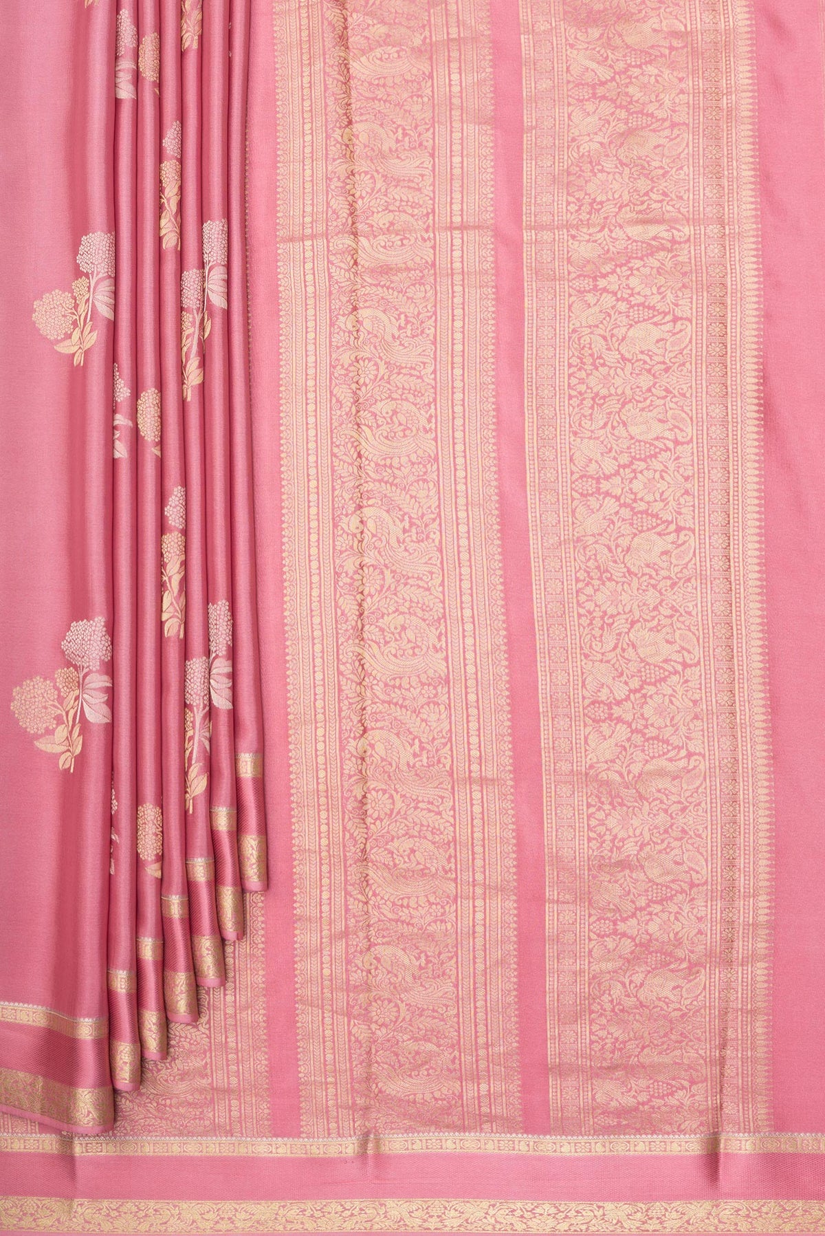 Pleats and pallu of Pink Dual Tone Banarasi Georgette Saree with Zari Butta on the body and Zari And Thread Border. 