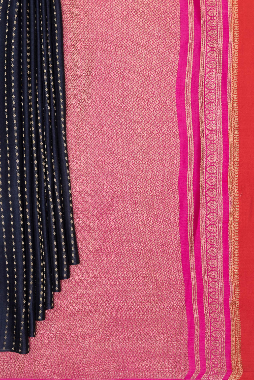 Pleats and pallu of Pure Silk Navy Blue Dual Tone Banarasi Georgette Saree with Zari Brocade on the body and Without Border. 