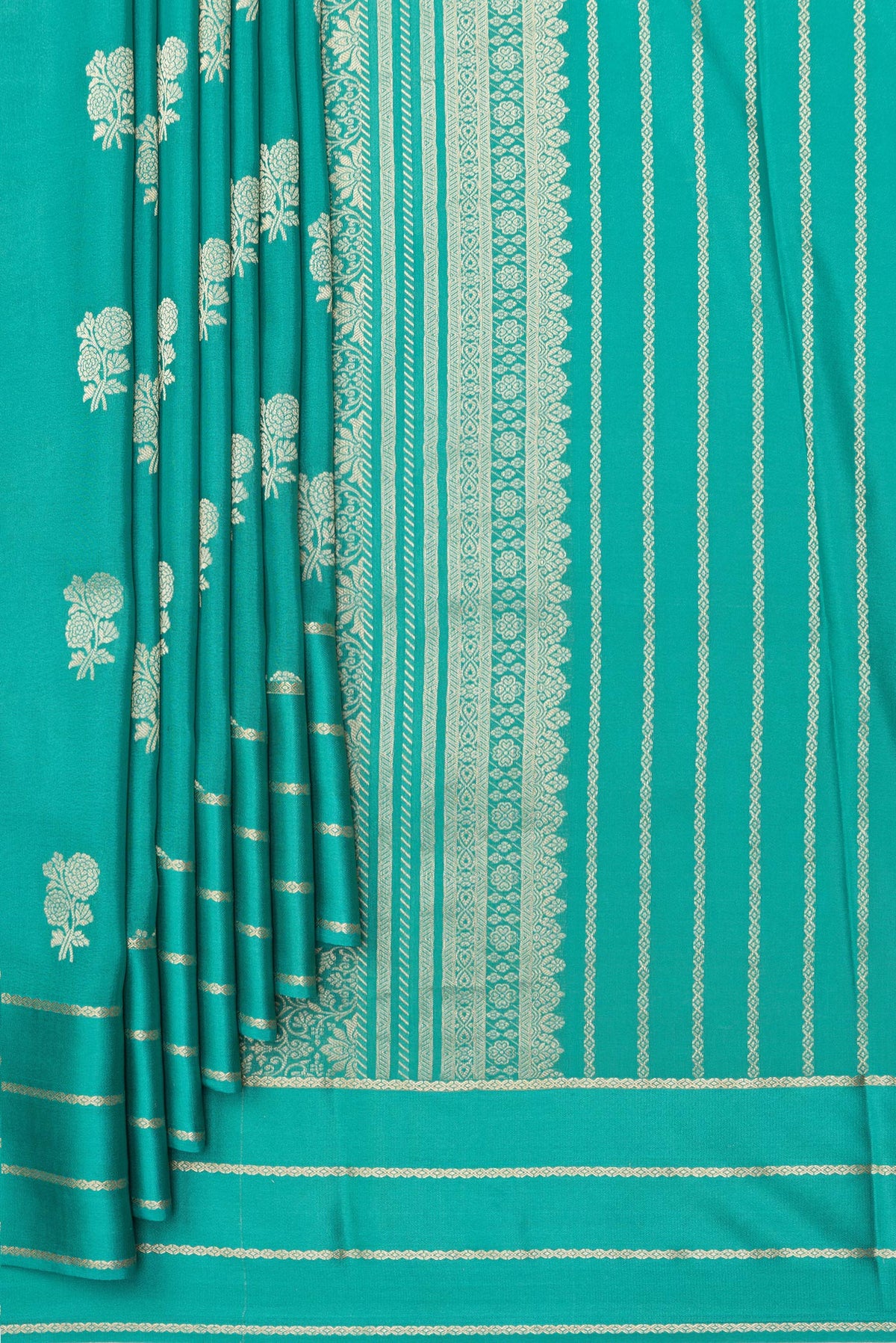 Pleats and pallu of Pure Silk Sky Blue Dual Tone Banarasi Georgette Saree with Zari Butta on the body and Zari Border. 