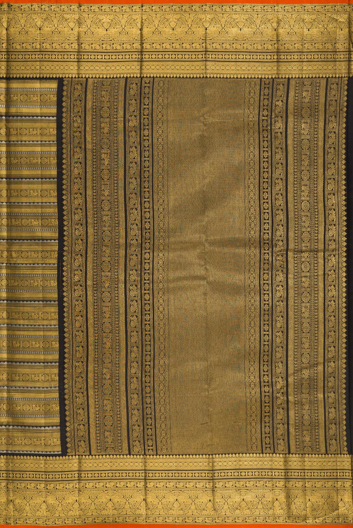 Close up image of the pallu of Pure Silk Black Kanchipuram Saree with Zari Brocade on the body and Fancy Border. 