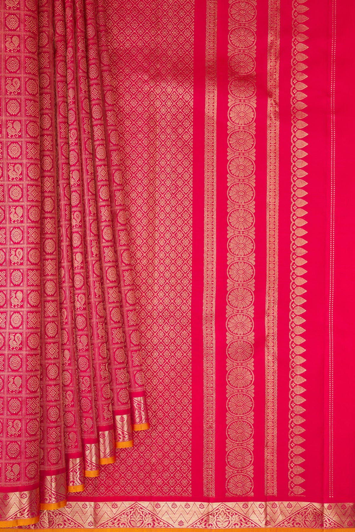 Pleats and pallu of Dark Pink Kanjivaram Silk Saree with Zari Brocade on the body and Zari Border. 