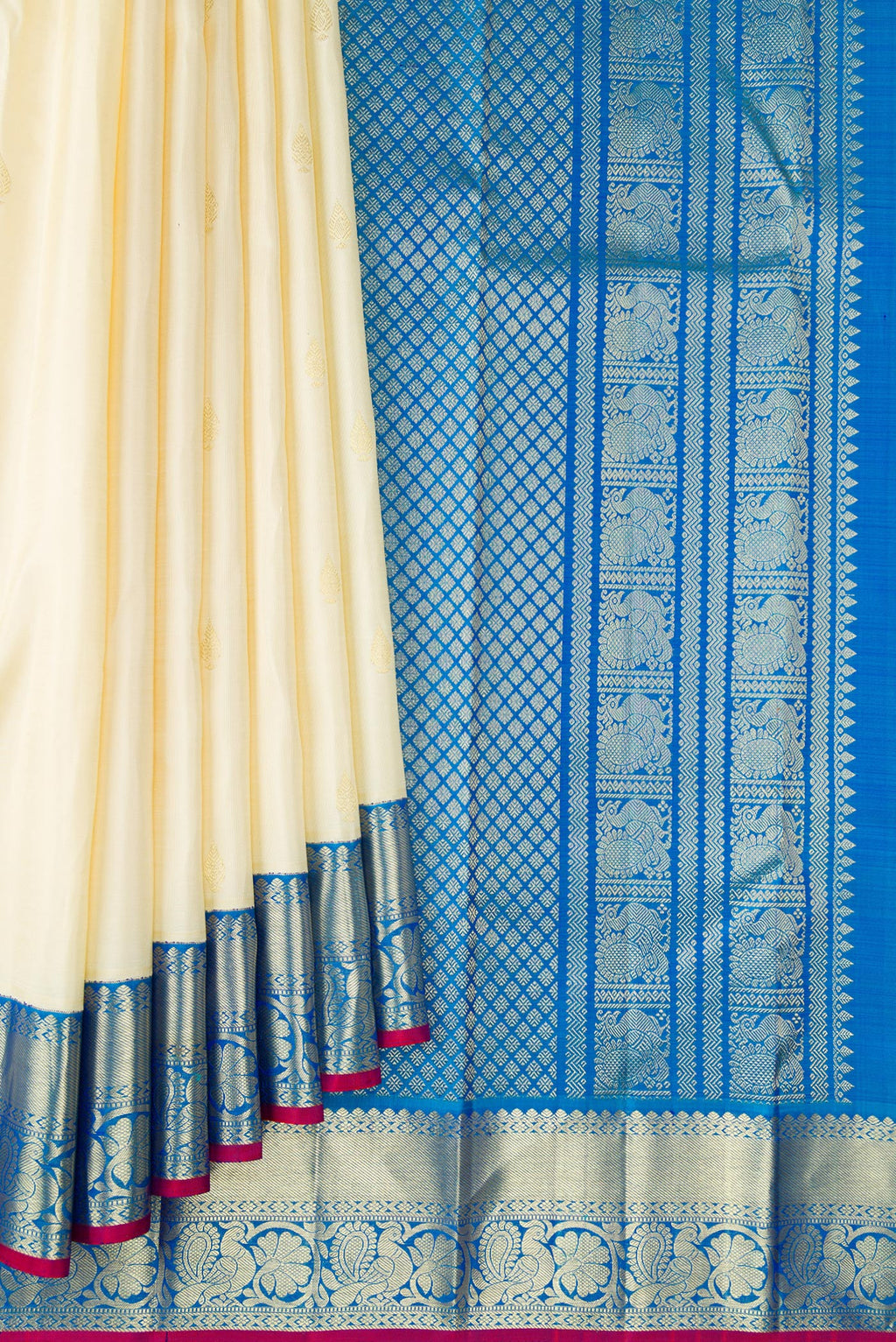 Pleats and pallu of Pure Silk Off White Kanjivaram Saree with Zari Butta on the body and Zari Border. 