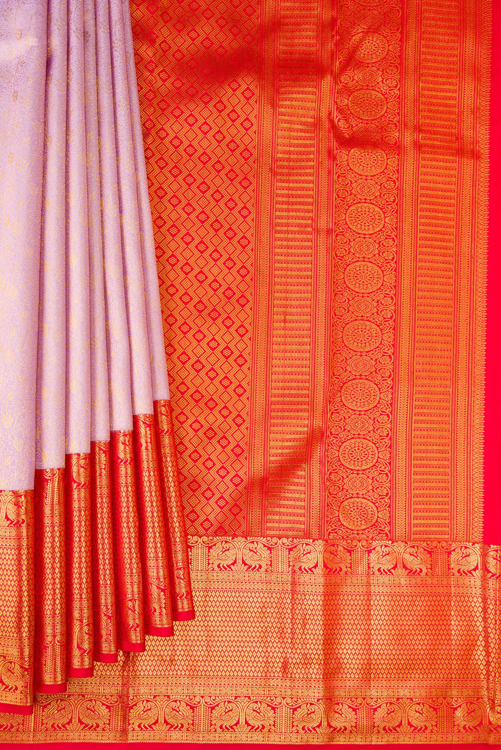 Pleats and pallu of Pure Silk Lavender Kanjivaram Saree with Zari Brocade on the body and Zari Border. 
