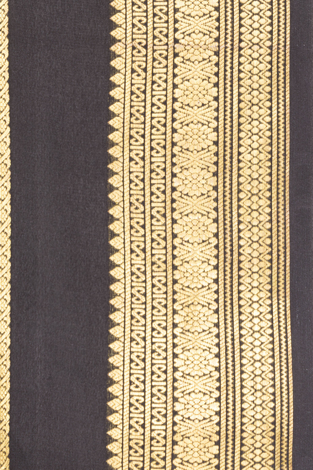 Border image of Pure Silk Black Dual Tone Mysore Silk Saree with Printed design on the body and Zari Border. 