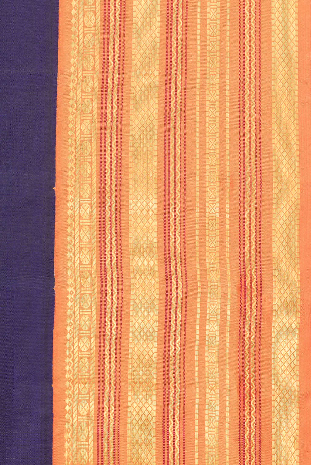Border image of Pure Silk Navy Blue Dual Tone Kanjivaram Saree with Plain Body and Zari Border. 