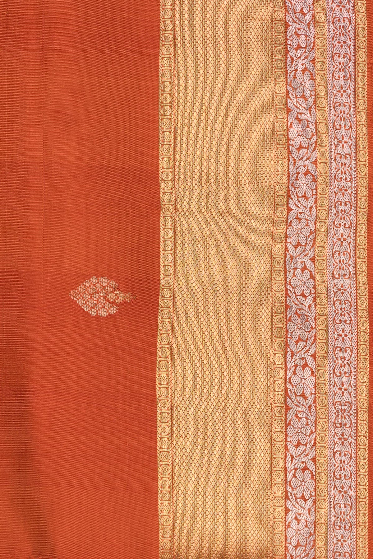 Border image of Pure Silk Rust Dual Tone Soft Saree with Zari Butta on the body and Zari Border. 