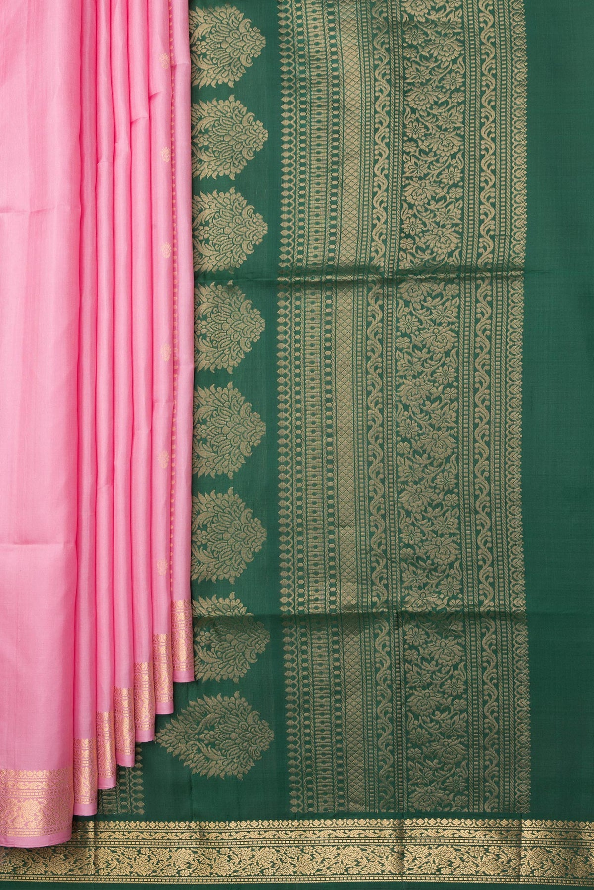 Pleats and pallu of Pure Silk Rose pink Dual Tone Soft Saree with Zari Butta on the body and Zari Border. 