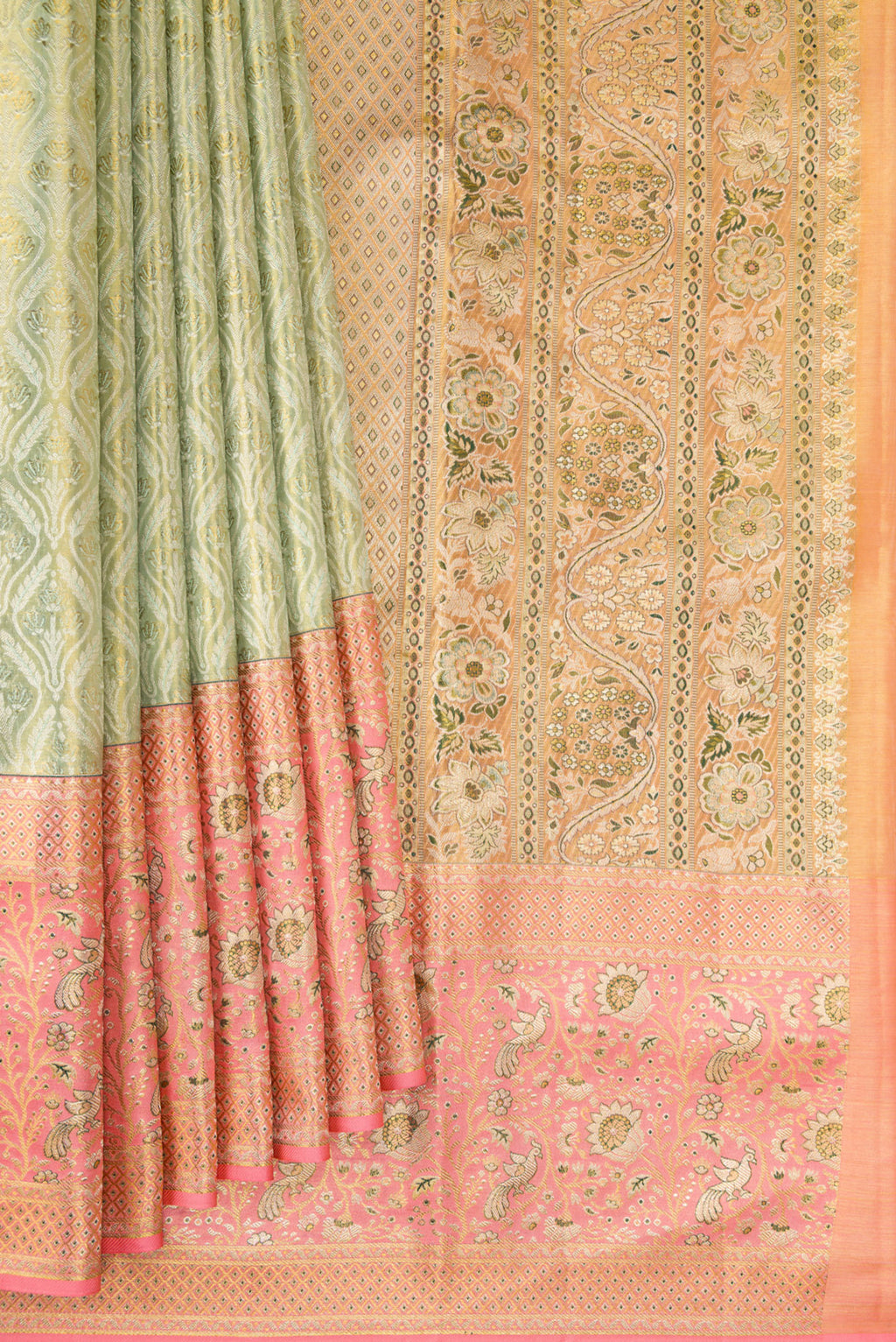Pleats and pallu of Pista Green Dual Tone Kanchipuram Tissue Saree with Zari Brocade on the body and Fancy Border. 