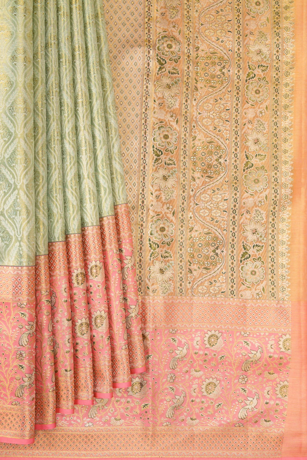 Pleats and pallu of Pista Green Dual Tone Kanchipuram Tissue Saree with Zari Brocade on the body and Fancy Border. 