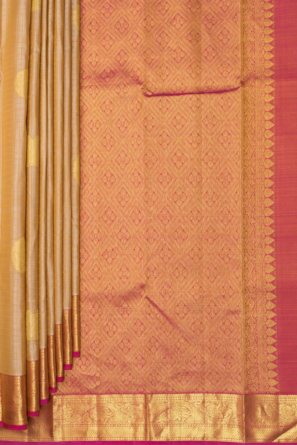 Pleats and pallu of Pure Silk Beige Dual Tone Kanchipuram Saree with Checked design on the body and Zari Border. 