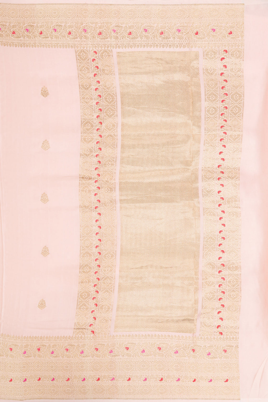 Close up image of the pallu of Pure Silk Peach Dual Tone Banarasi Saree with Zari Butta on the body and Fancy Border. 