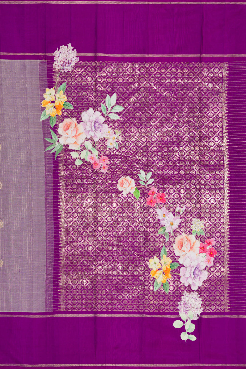 Close up image of the pallu of Pure Silk Purple Dual Tone Kanchipuram Saree with Checked design on the body and Fancy Border. 