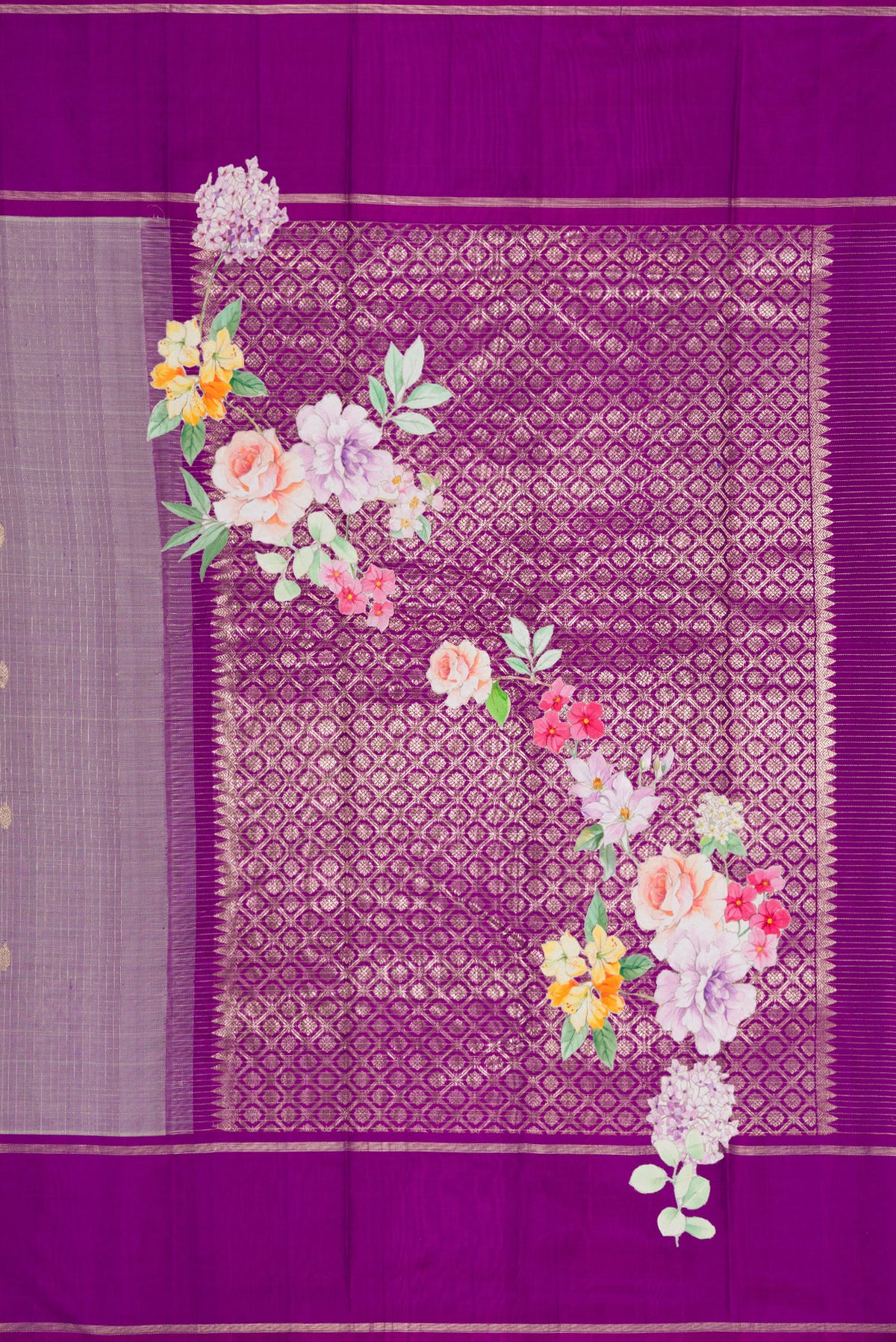 Close up image of the pallu of Pure Silk Purple Dual Tone Kanchipuram Saree with Checked design on the body and Fancy Border. 