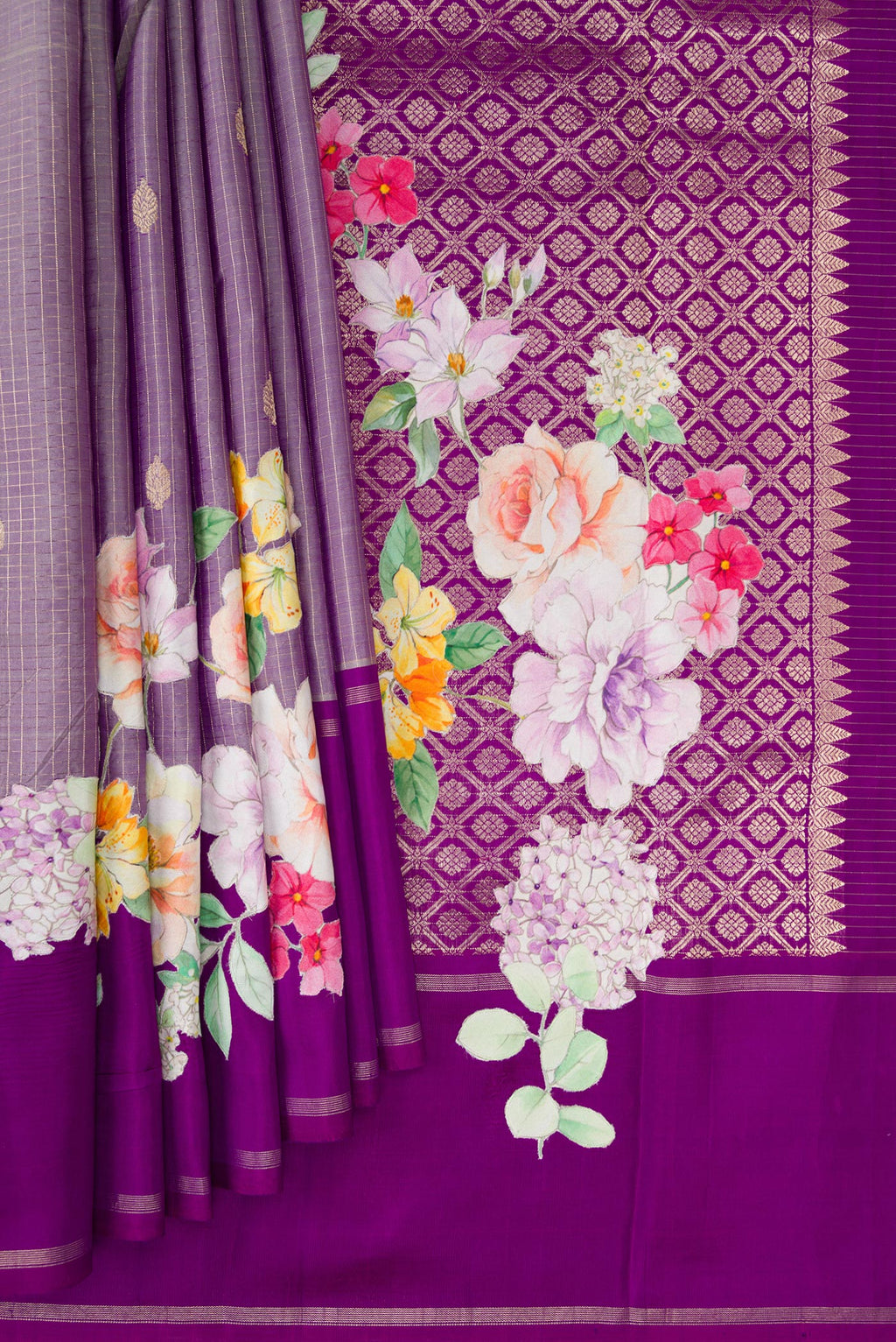 Pleats and pallu of Pure Silk Purple Dual Tone Kanchipuram Saree with Checked design on the body and Fancy Border. 