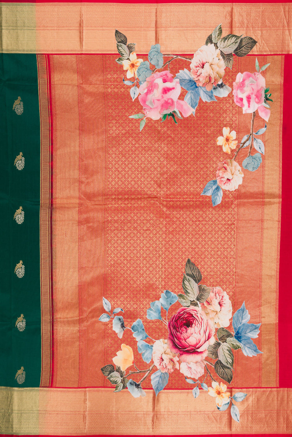 Close up image of the pallu of Pure Silk Green Kanjivaram Saree with Zari Butta on the body and Fancy Border. 