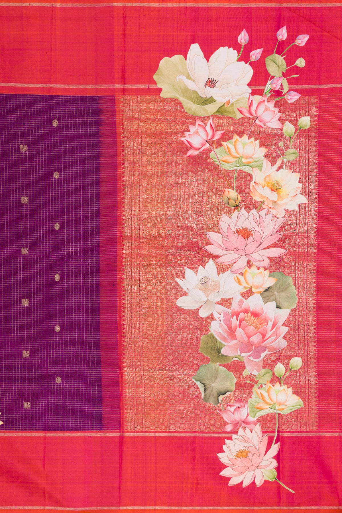 Close up image of the pallu of Pure Silk Purple Dual Tone Kanchipuram Saree with Checked design on the body and Fancy Border. 